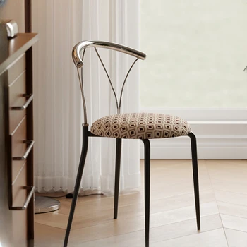 יצירתי כיסא האוכל הנורדי, נטו מפורסמים ההגירה נירוסטה משובחת חזרה הכיסא הביתה שולחן אוכל מודרני, כיסא פשוט