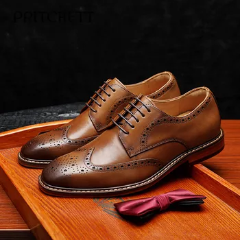 Brogue מגולף רטרו רשמי נעליים עסקים בריטי כל משחק דרבי נעלי עור אמיתי עבודת יד ראשונה שכבת עור פרה נעלי גברים